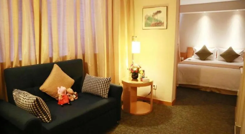 Bed in Jinglun Hotel