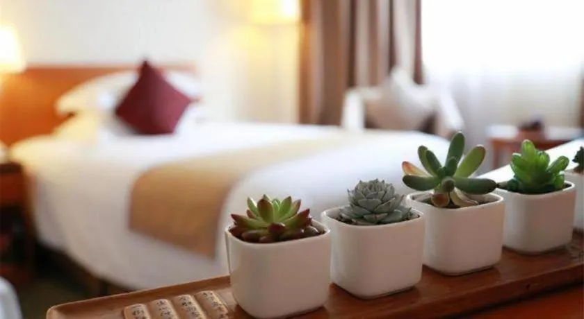 Bed in Jinglun Hotel