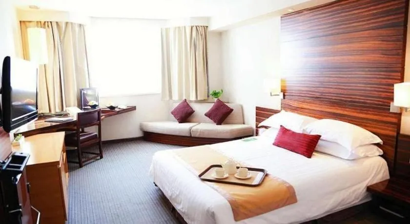 Bed in Jinglun Hotel