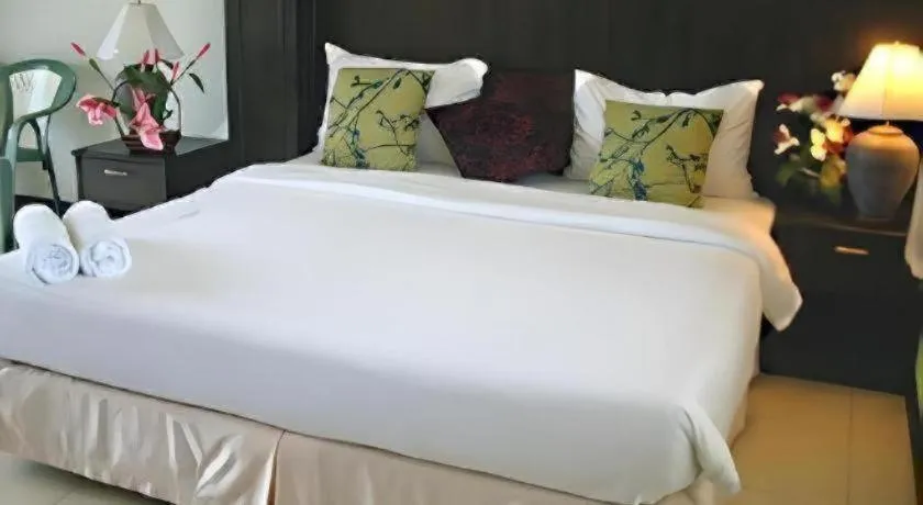 Bed in Kamala Phuyai Resort