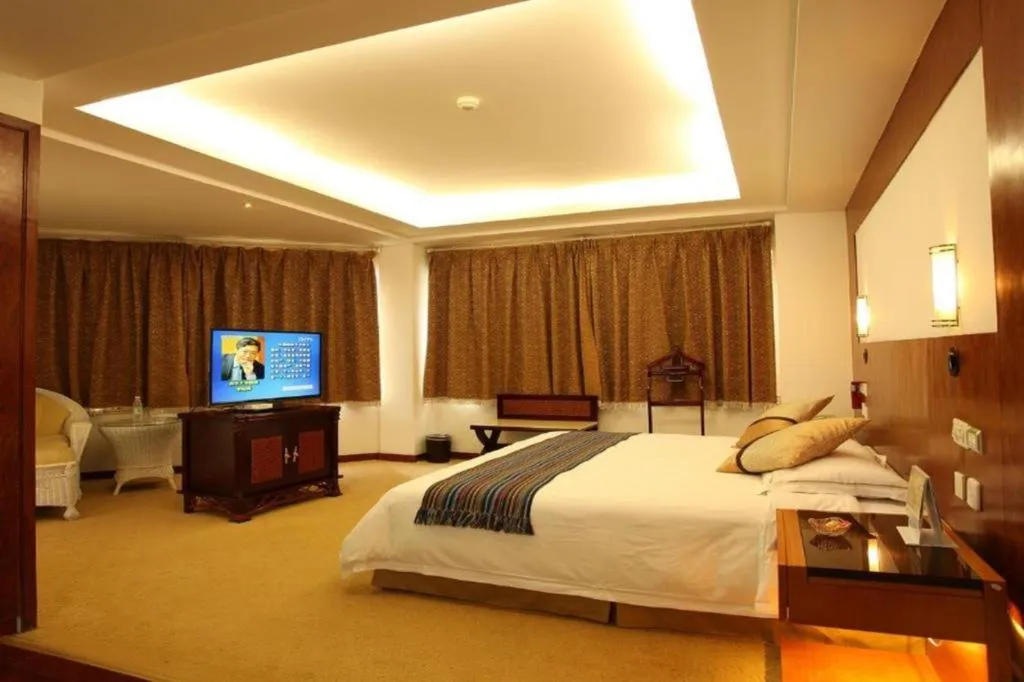 Bed in Expo Garden Hotel