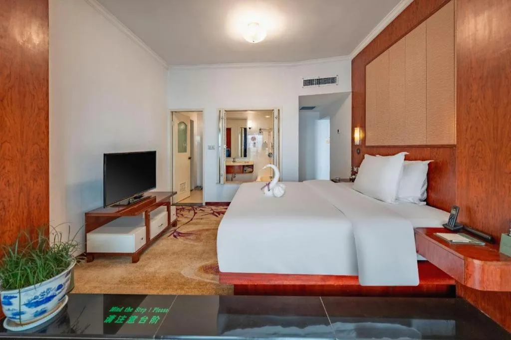 Bed in Expo Garden Hotel