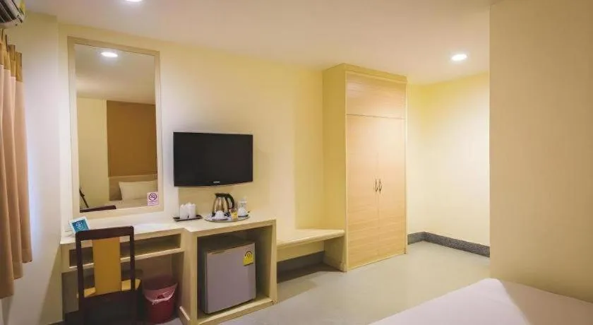 Bed in New Suanmali Hotel