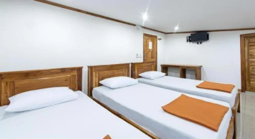 Bed in Thongphaphum Place