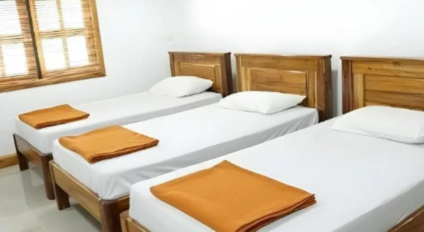 Bed in Thongphaphum Place