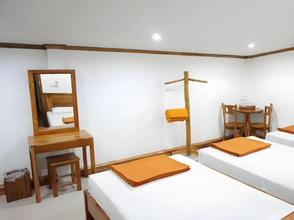 Bed in Thongphaphum Place