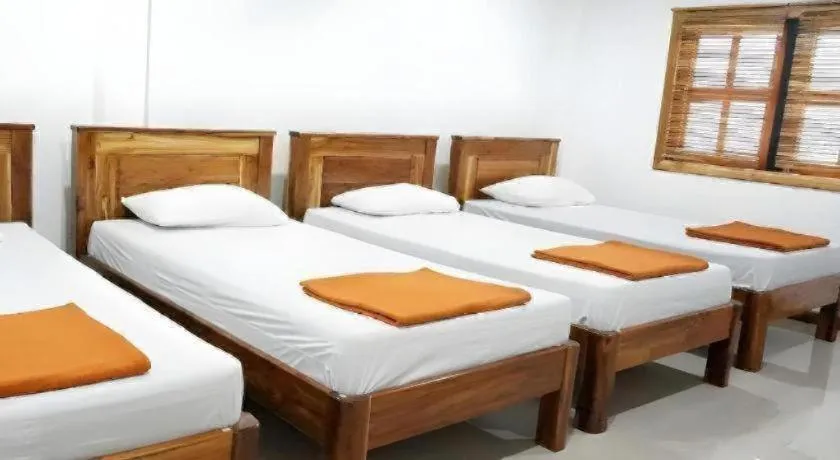 Bed in Thongphaphum Place