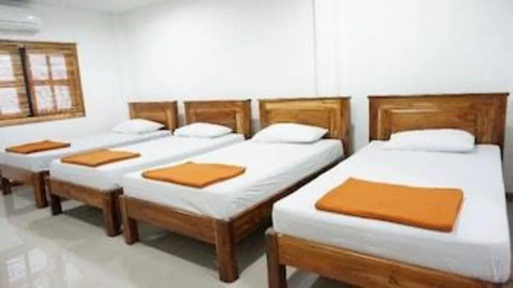 Bed in Thongphaphum Place