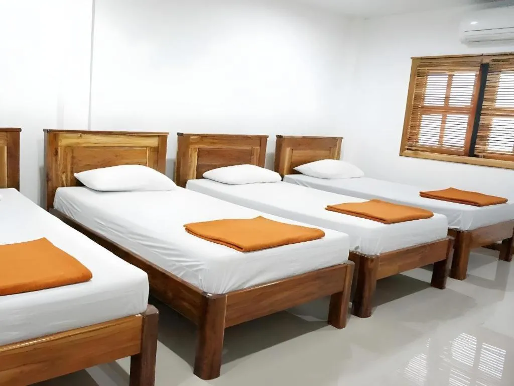 Bed in Thongphaphum Place