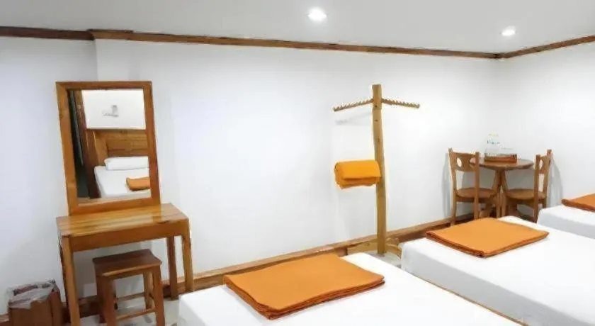 Bed in Thongphaphum Place