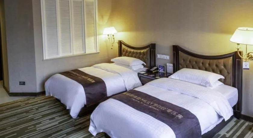 Bed in Qingdao Danube International Hotel