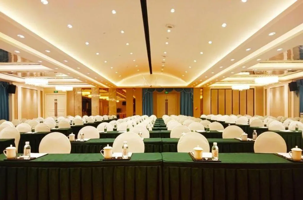 Qingdao Danube International Hotel