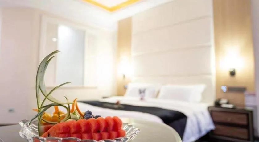 Bed in Qingdao Danube International Hotel