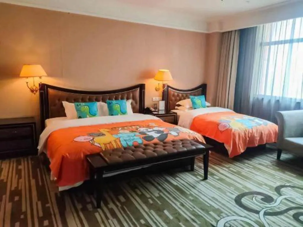 Bed in Qingdao Danube International Hotel