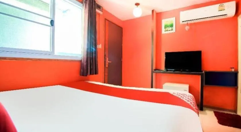 Bed in OYO 271 The Resort Romklao