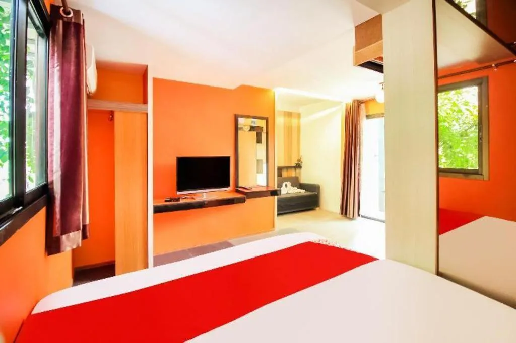 Bed in OYO 271 The Resort Romklao