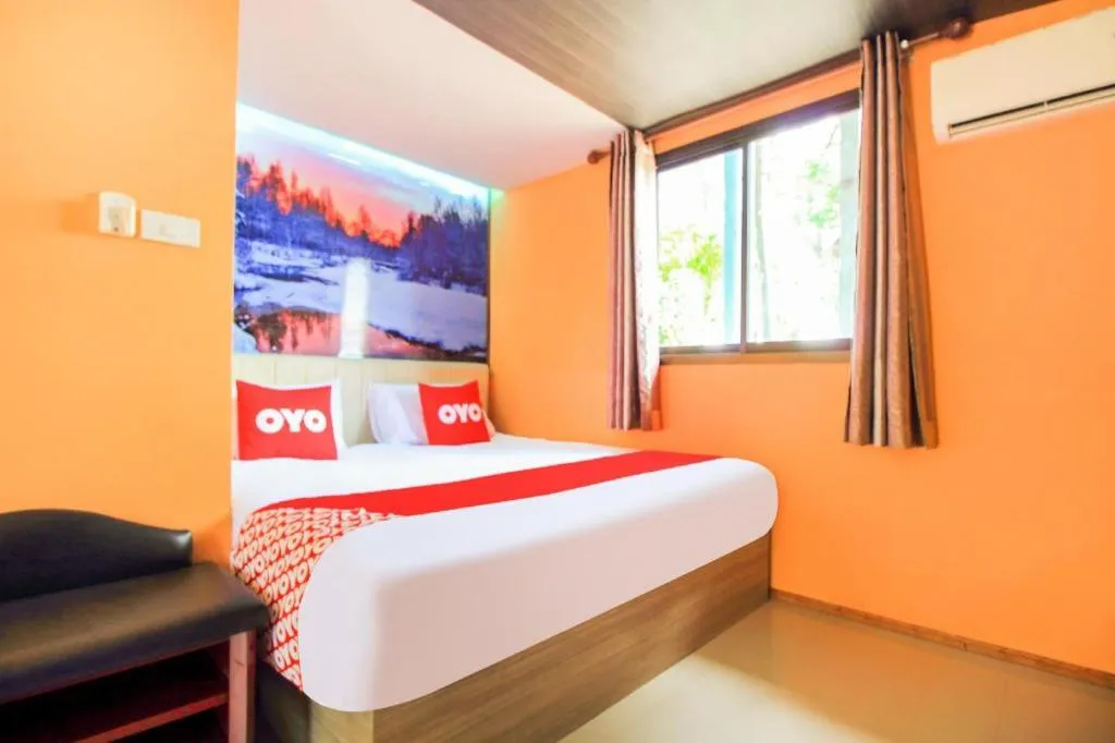 Bed in OYO 271 The Resort Romklao