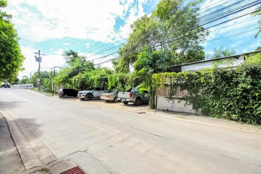 OYO 271 The Resort Romklao