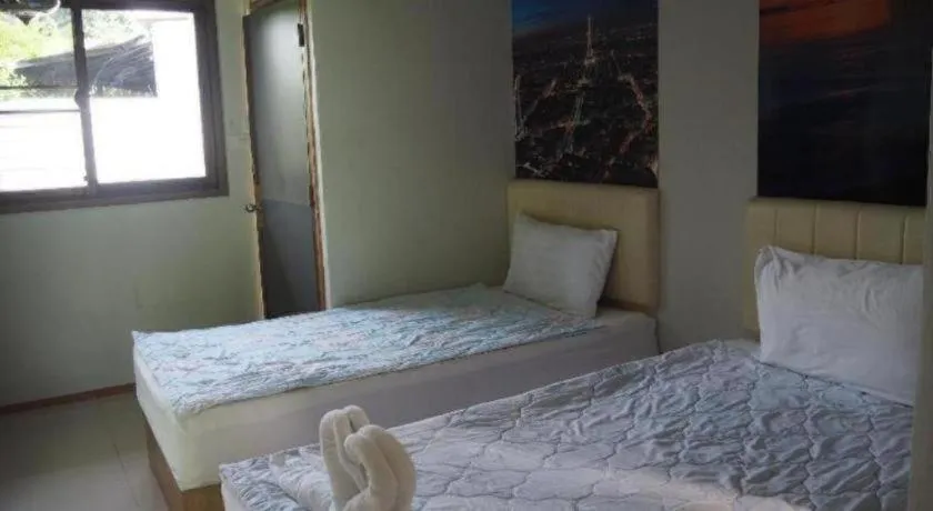 Bed in OYO 271 The Resort Romklao