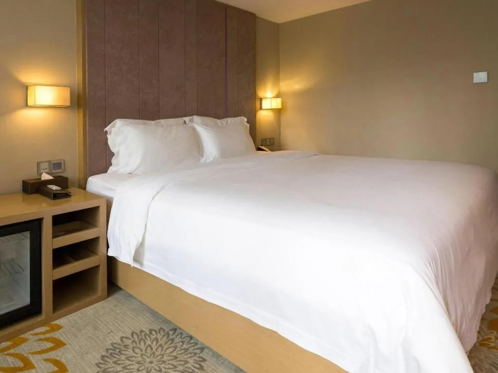 Bed in Lavande Hotel Guangzhou Tianhe Park Metro Station