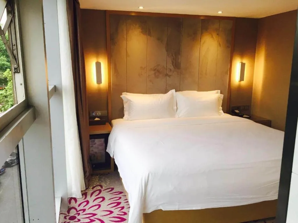 Bed in Lavande Hotel Guangzhou Tianhe Park Metro Station