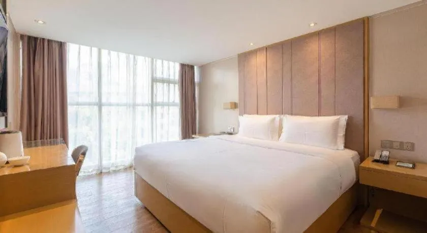 Bed in Lavande Hotel Guangzhou Tianhe Park Metro Station