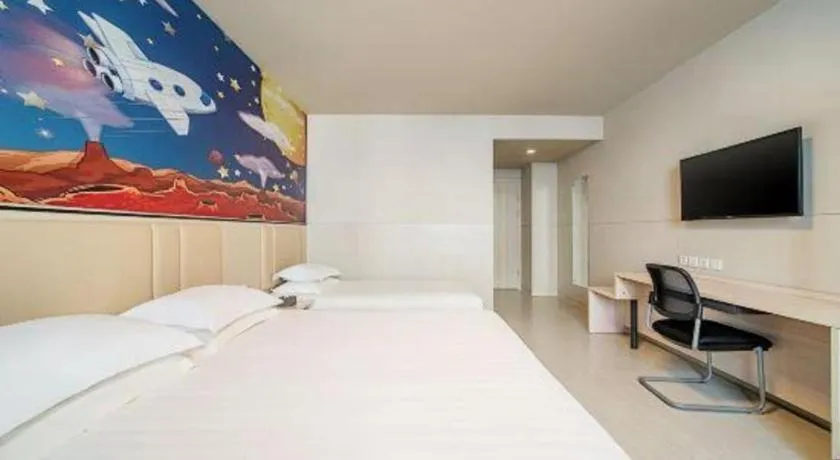 Bed in Jinjiang Inn Kunming Changshui Airport