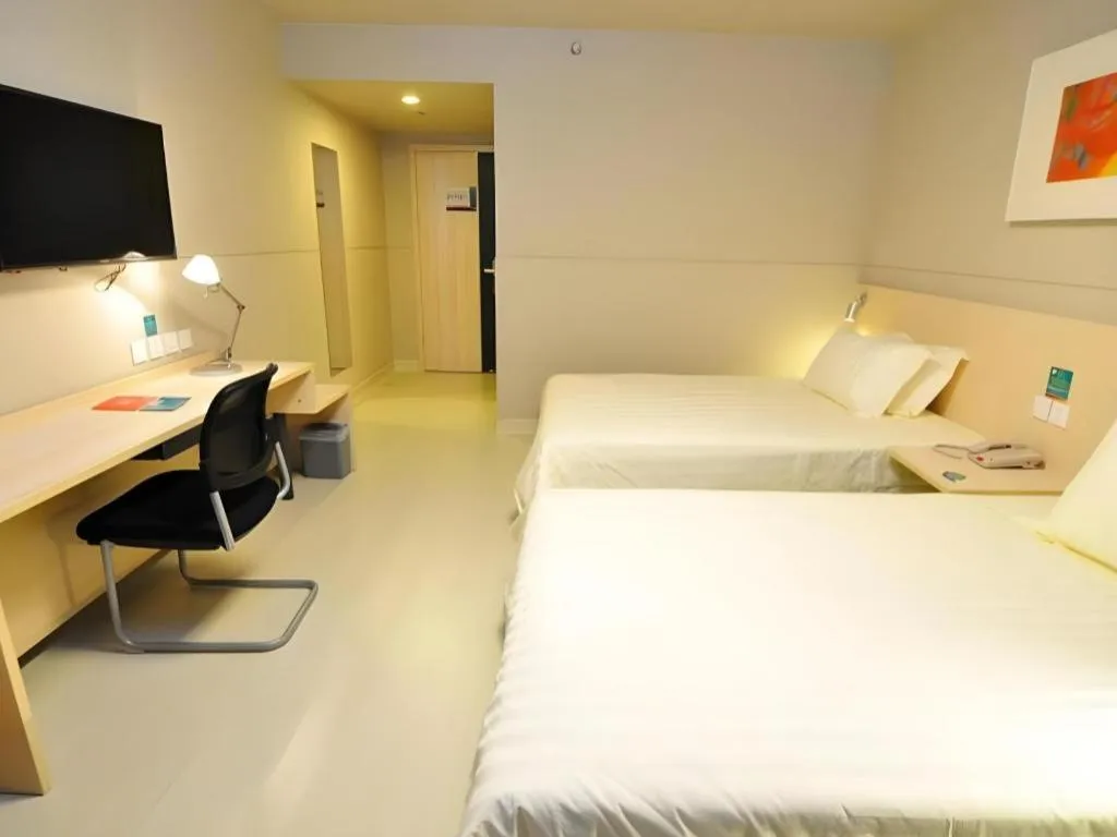 Bed in Jinjiang Inn Kunming Changshui Airport