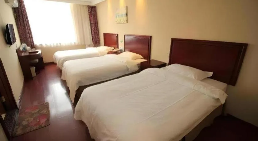 Bed in GreenTree Inn Shandong Yantai Penglai Pavilion Bus station Express Hotel