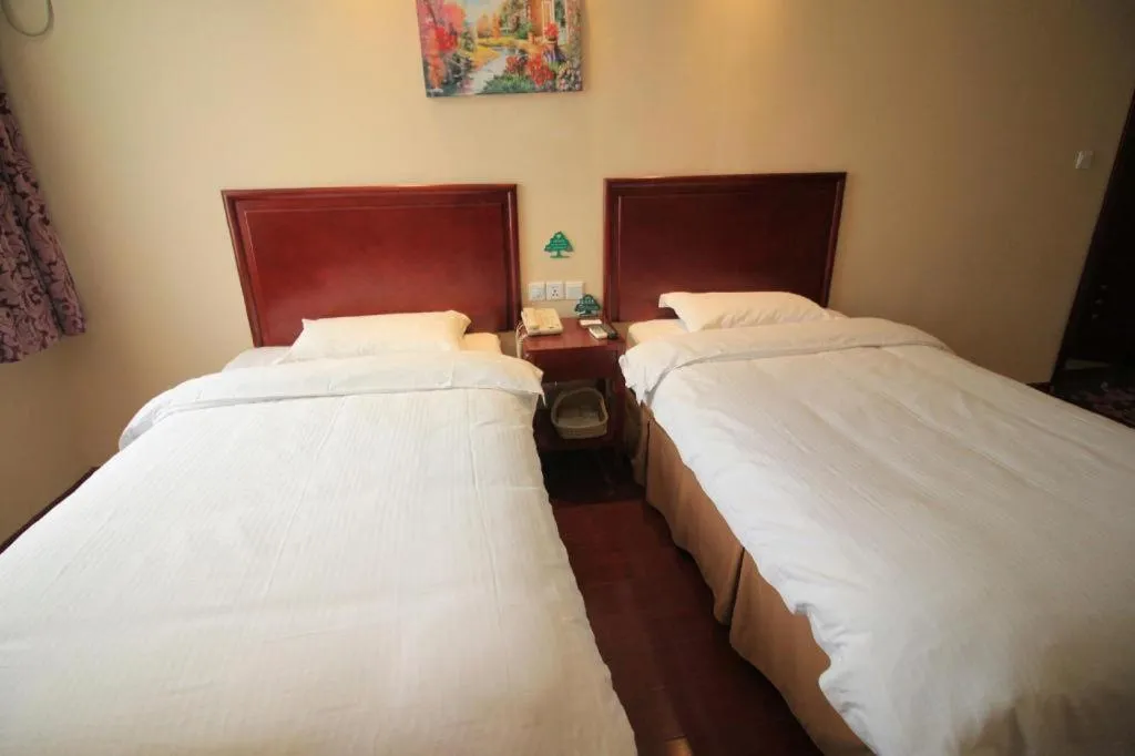 Bed in GreenTree Inn Shandong Yantai Penglai Pavilion Bus station Express Hotel