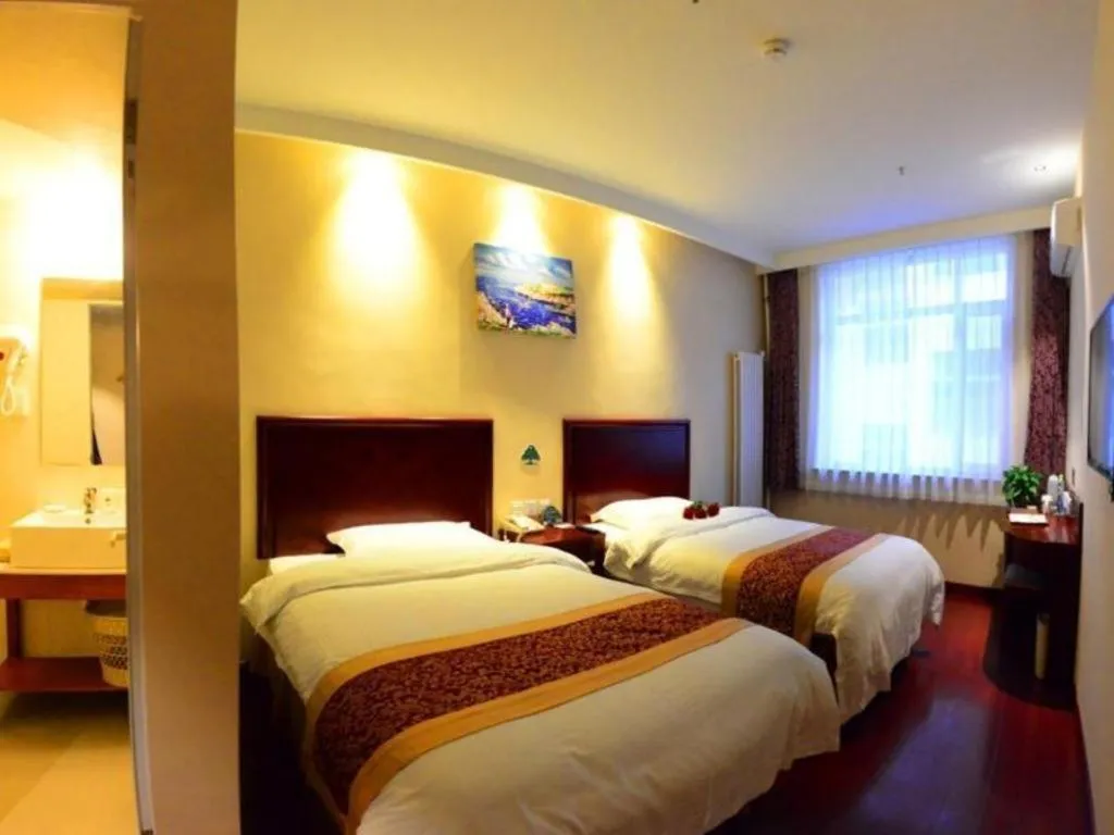 Bed in GreenTree Inn Shandong Yantai Penglai Pavilion Bus station Express Hotel