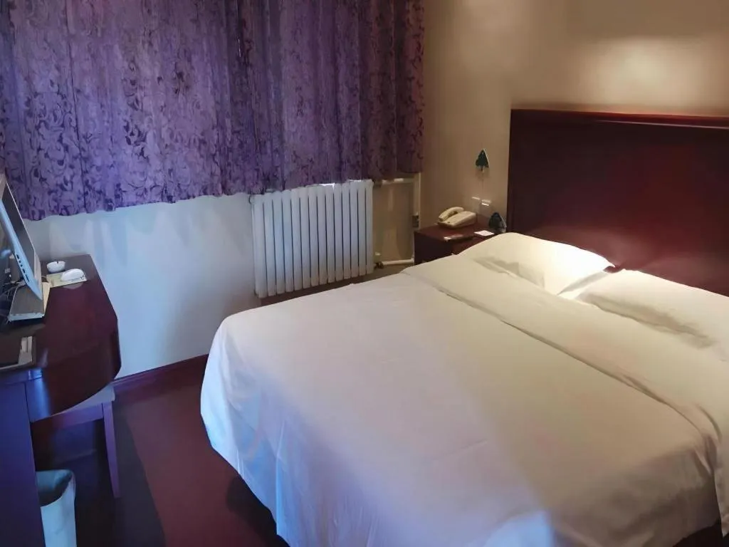 Bed in GreenTree Inn Shandong Yantai Penglai Pavilion Bus station Express Hotel