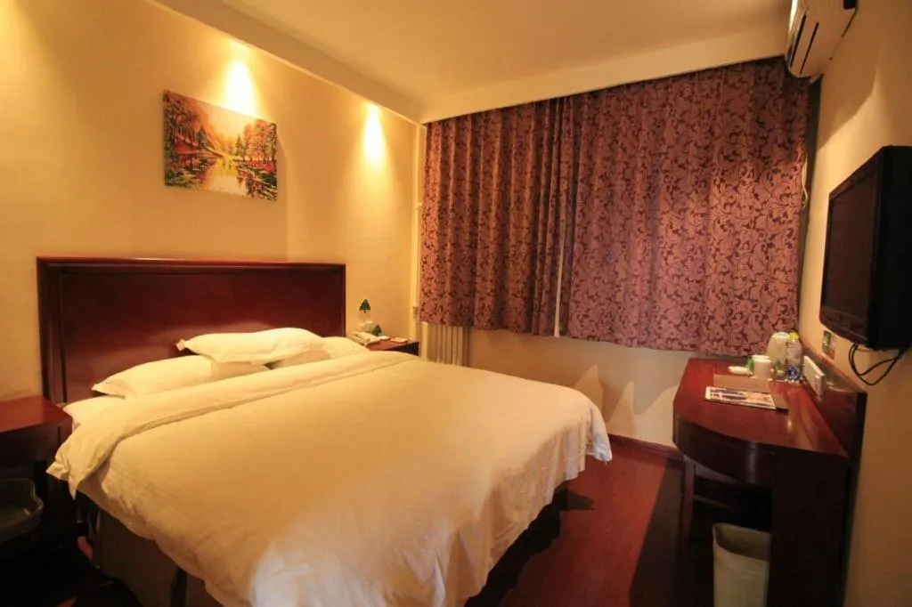 Bed in GreenTree Inn Shandong Yantai Penglai Pavilion Bus station Express Hotel