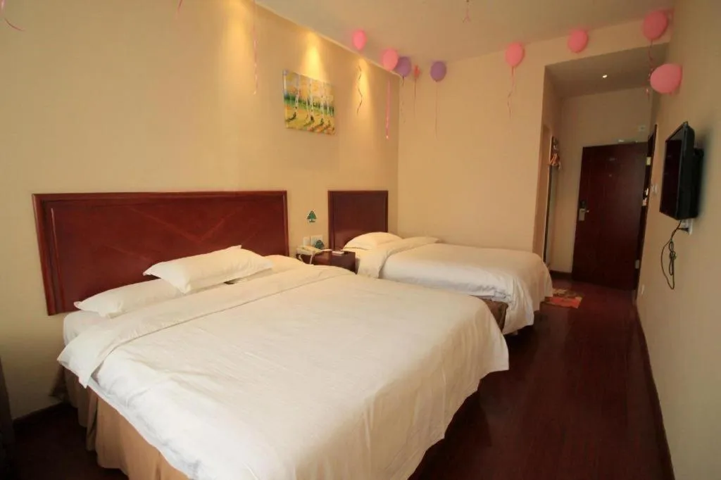 Bed in GreenTree Inn Shandong Yantai Penglai Pavilion Bus station Express Hotel