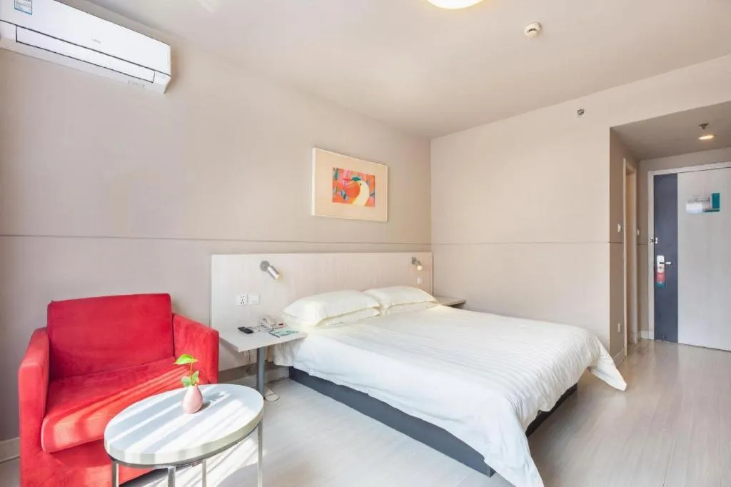 Bed in Jinjiang Inn Jinhua Binhong Road