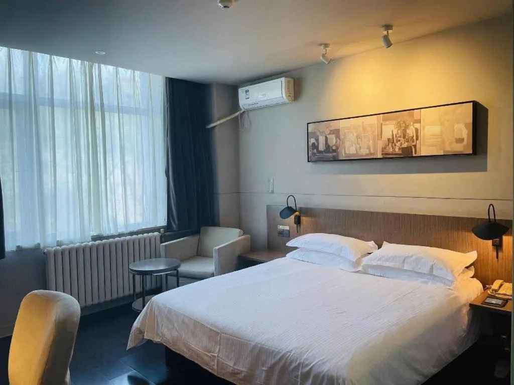 Bed in Jinjiang Inn Xi'an Zhonglou North Street Metro Station