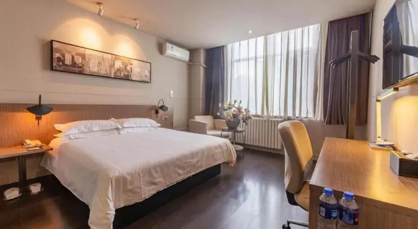 Bed in Jinjiang Inn Xi'an Zhonglou North Street Metro Station Bed in Jinjiang Inn Xi'an Zhonglou North Street Metro Station