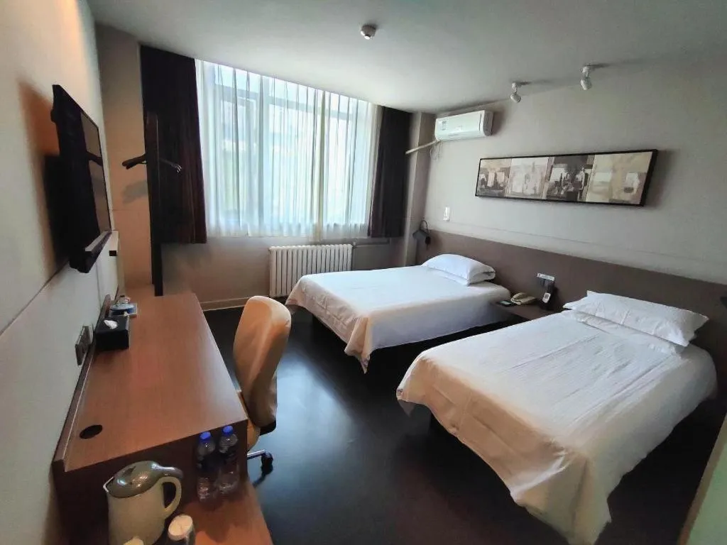 Bed in Jinjiang Inn Xi'an Zhonglou North Street Metro Station