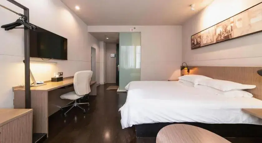 Bed in Jinjiang Inn Xi'an Zhonglou North Street Metro Station Bed in Jinjiang Inn Xi'an Zhonglou North Street Metro Station