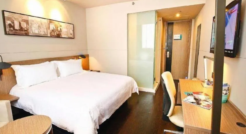 Bed in Jinjiang Inn Xi'an Zhonglou North Street Metro Station