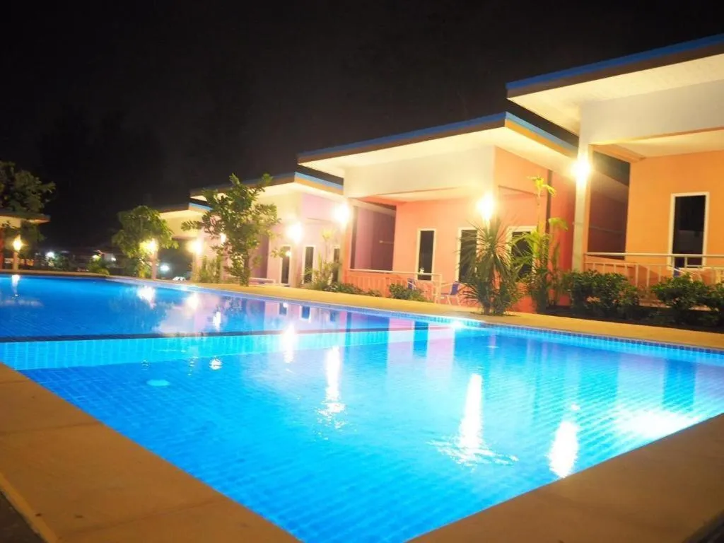 At night Airport Resort