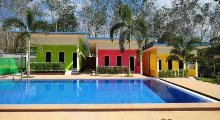 At night Airport Resort