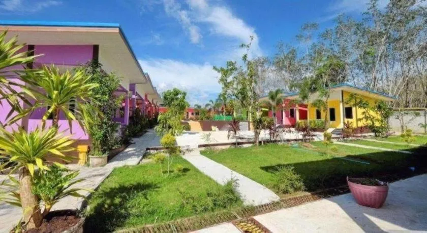 At night Airport Resort