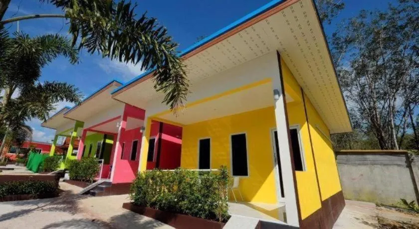 At night Airport Resort