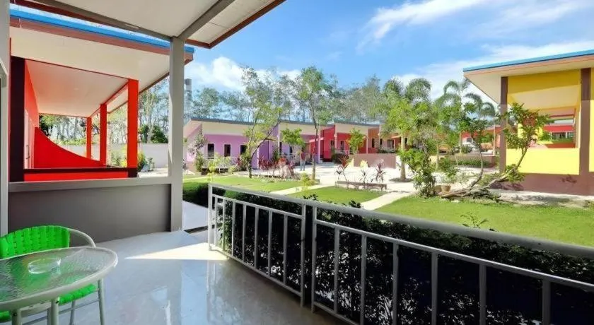 At night Airport Resort