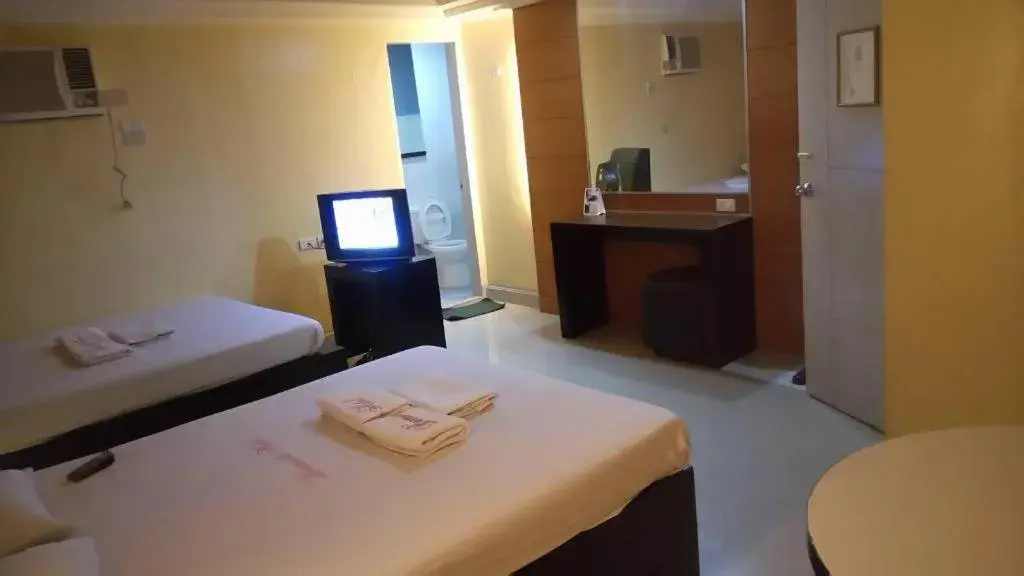 Bed in Bermuda Hotel Bed in Bermuda Hotel