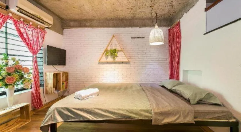 Bed in 1991 HOME SAI GON