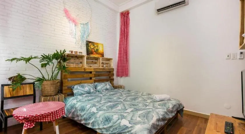 Bed in 1991 HOME SAI GON