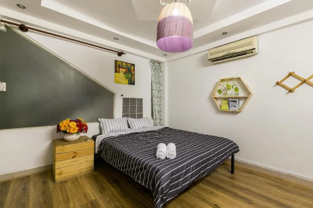 Bed in 1991 HOME SAI GON