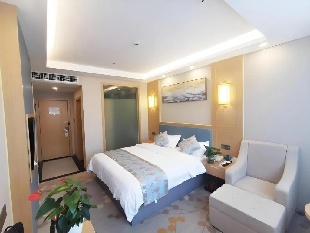 Bed in GreenTree Inn Guiyang Wudang District High-speed Railway East Station
